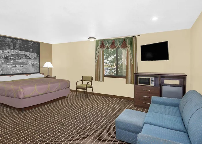 Super 8 By Wyndham Webster City Ia