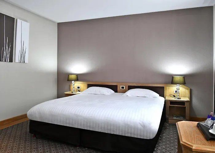 Le Grand Hotel Saint-Quentin 