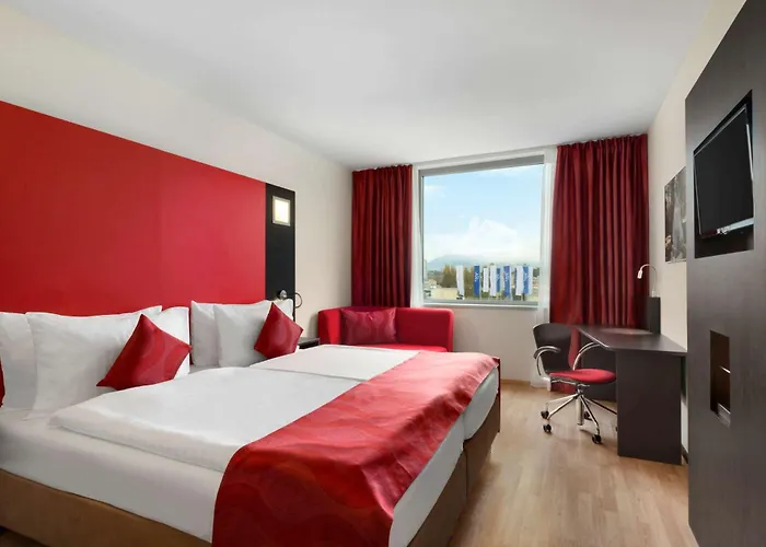 Ramada Encore By Wyndham Geneva Carouge