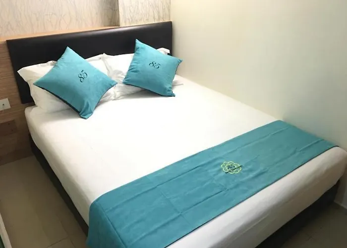 85 Beach Garden Hotel Singapura