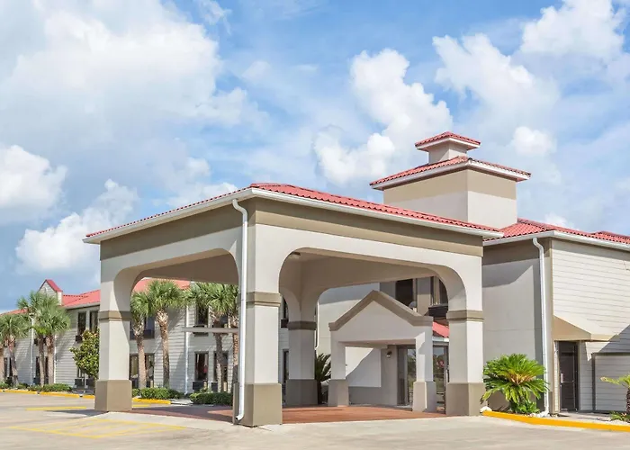 Days Inn By Wyndham Galliano La