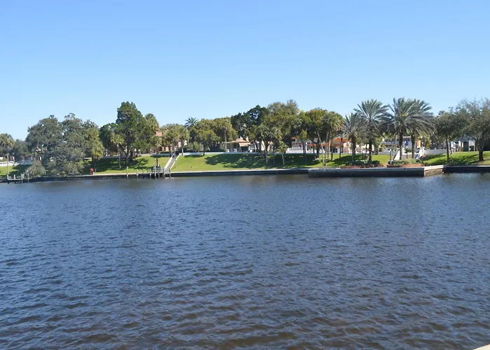Tarpon Inn
