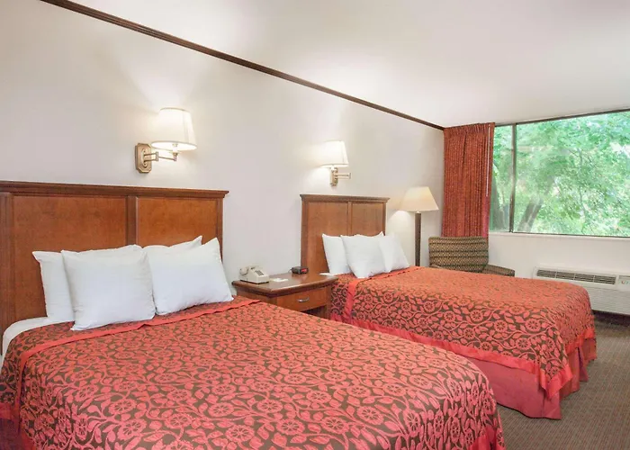 Schenectady Inn