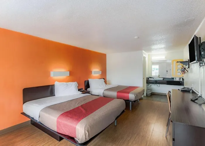 Motel 6 Kalamazoo