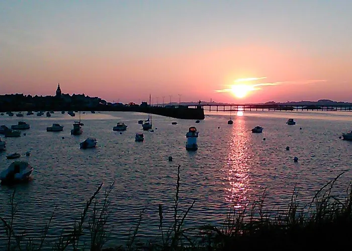 Logis Hotel Bellevue Roscoff