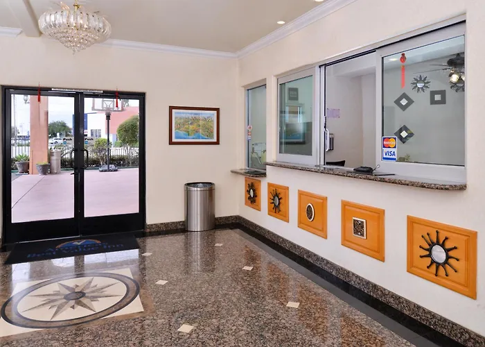 Hotel Heritage El Monte