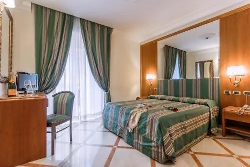 Raeli Hotel Regio Rom