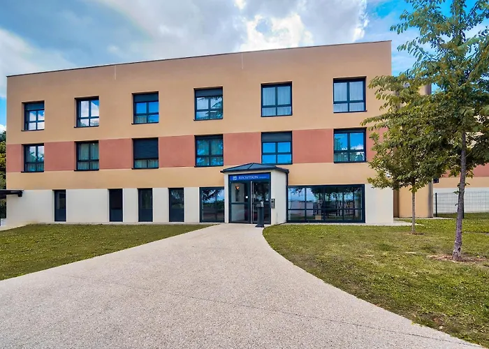 Zenitude Hôtel-Résidences Magny-les-Hameaux