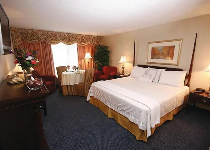 Point Plaza Suites At City Center Newport News