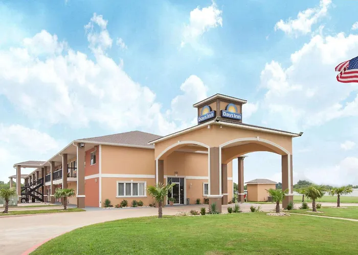Days Inn By Wyndham Ennis