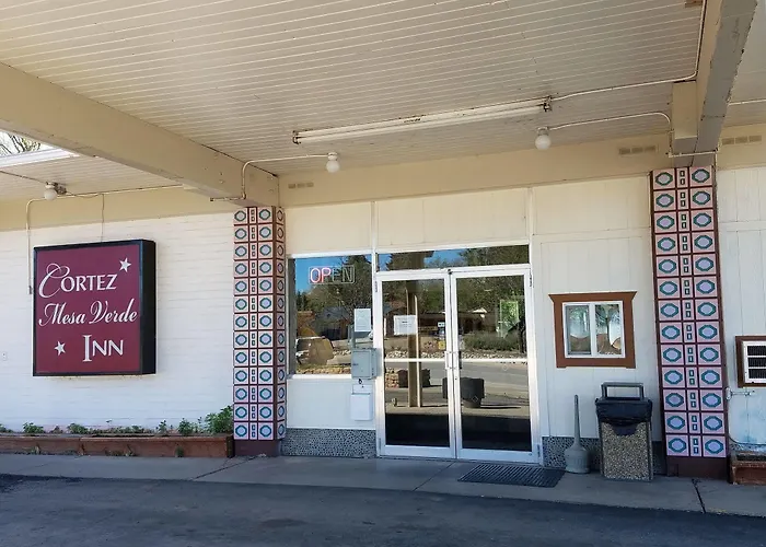 Road Runner Lodge
