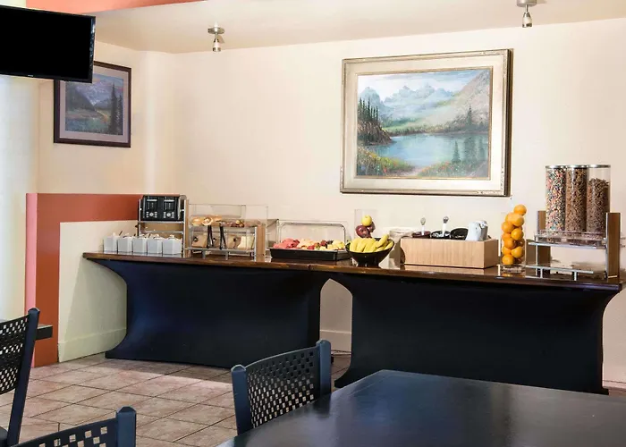 Ramada By Wyndham Denver Downtown