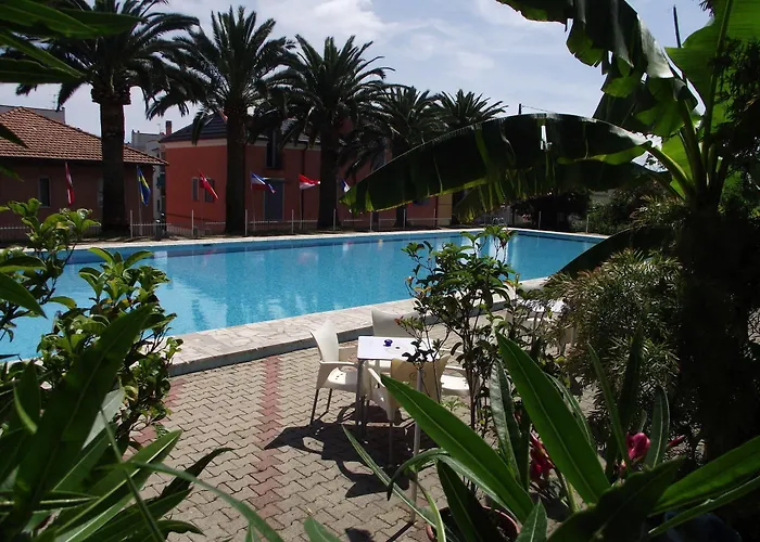 Riviera Apartments Pietra Ligure