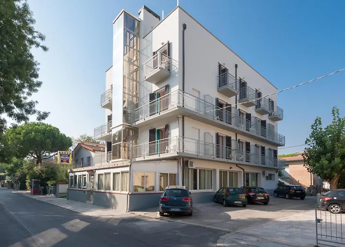 Regina Hotel e Ristorante Punta Marina
