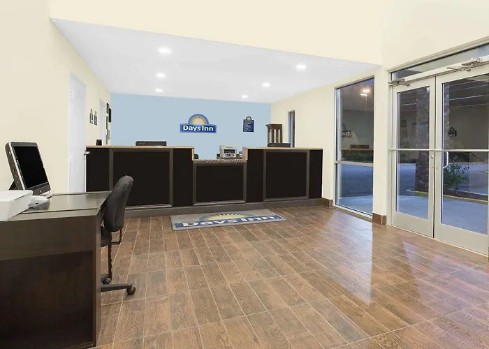 Days Inn By Wyndham Perry Near Fairgrounds