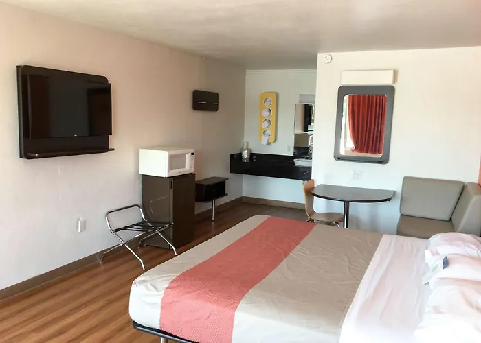 Motel 6-Connellys Springs, Nc Hickory