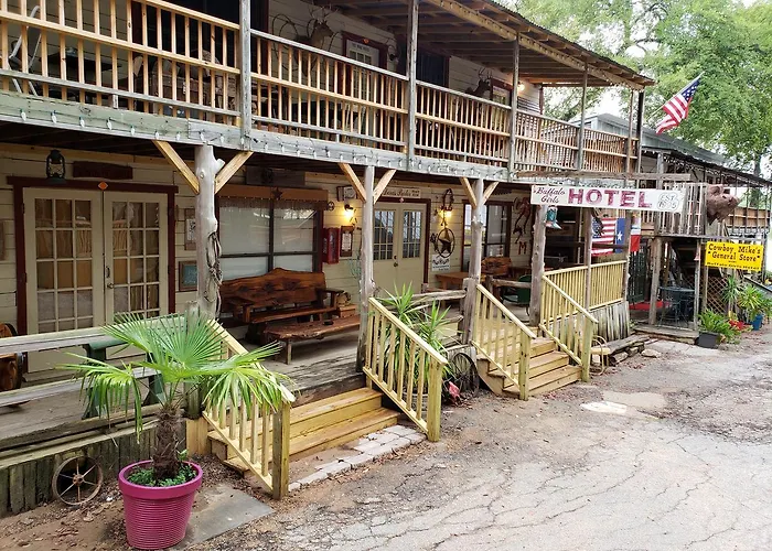 Buffalo Girls Hotel Canton
