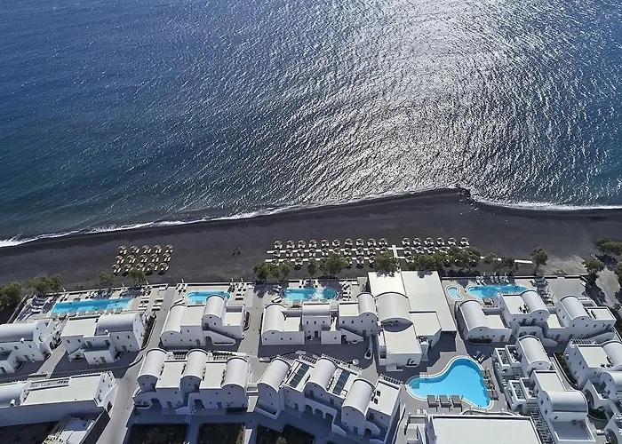 Costa Grand Resort & Spa Kamári