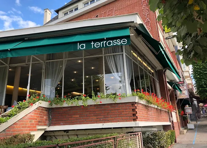 Logis Terrasse Hotel Lisieux