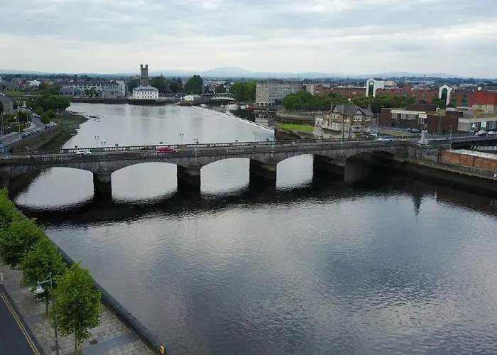 The Pier Hotel Limerick Junction