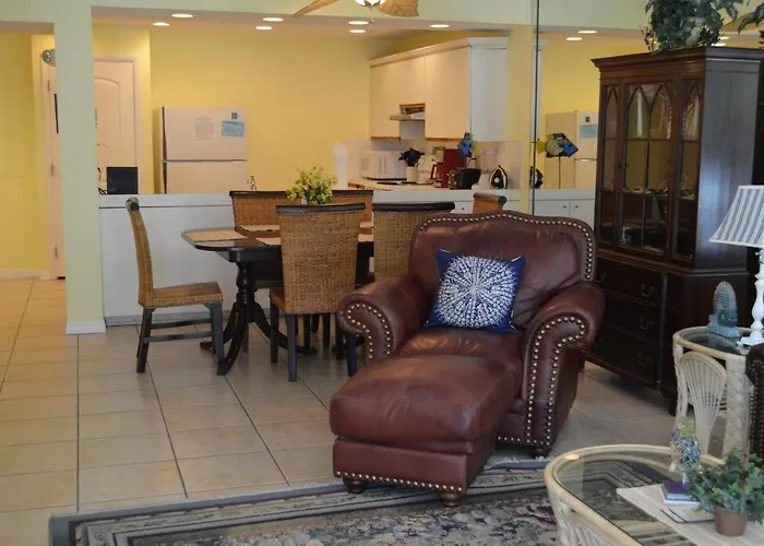 1800 Atlantic Suites Key West