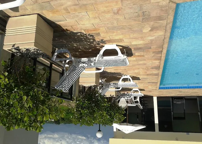 Summit Montese Tower Hotel Resende