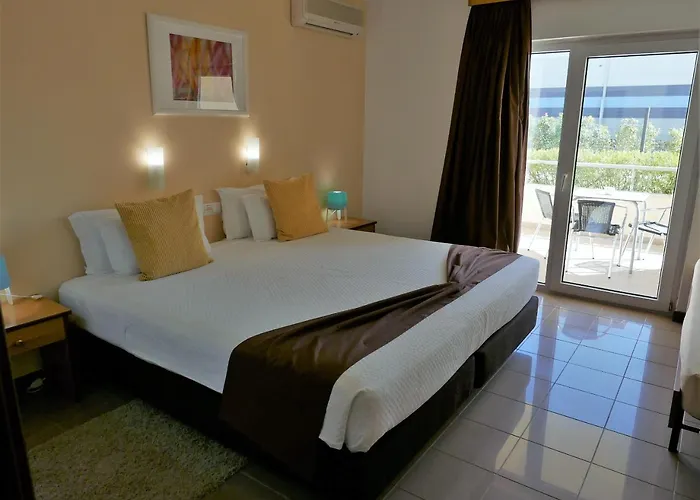Aparthotel Estoril 7