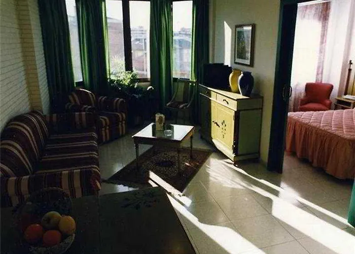 Camparan Suites Lleida