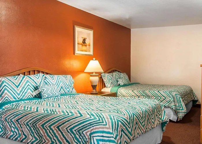 Old Mill & Suites Bend