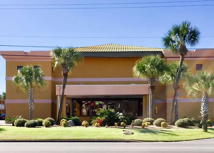 Baymont By Wyndham Pensacola At Nas Corry Hotel