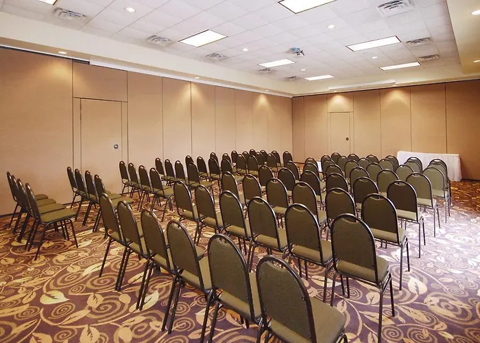 Econo Lodge Inn & Suites Menomonie