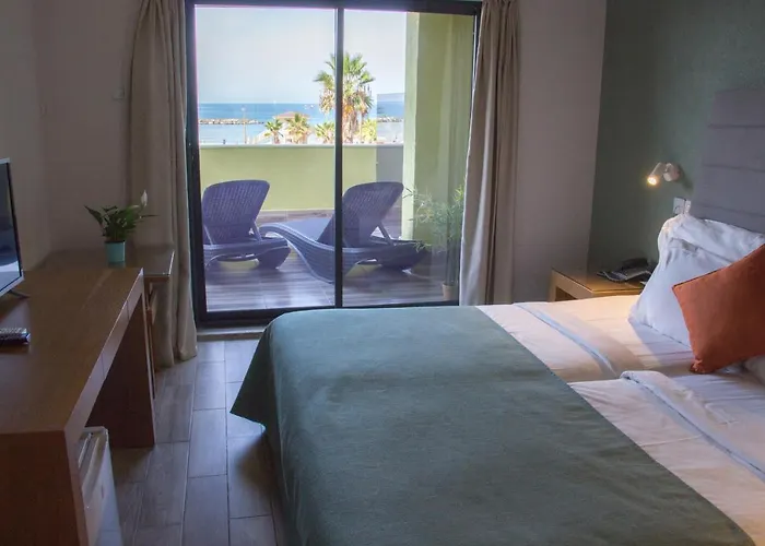 Golden Beach Hotel Tel-Aviv