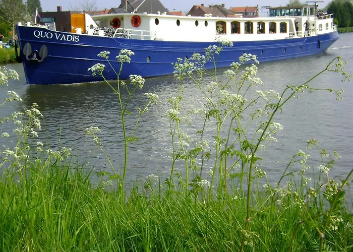 Hotelboat Quo Vadis Groningen