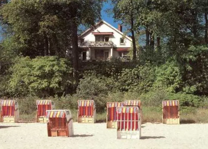 Ferienwohnung Haus am Hang Pension garni Scharbeutz