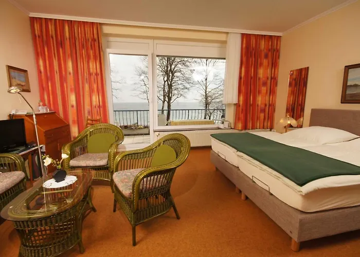 Ferienwohnung Haus am Hang Pension garni Scharbeutz