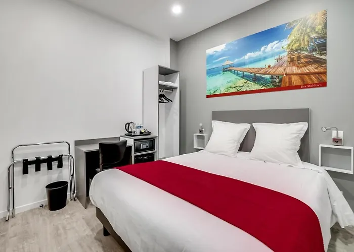 Paris Hotel Clichy