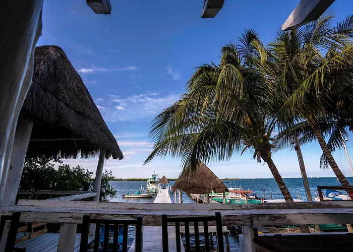 Hotel Boutique Skulls Landing Isla Mujeres