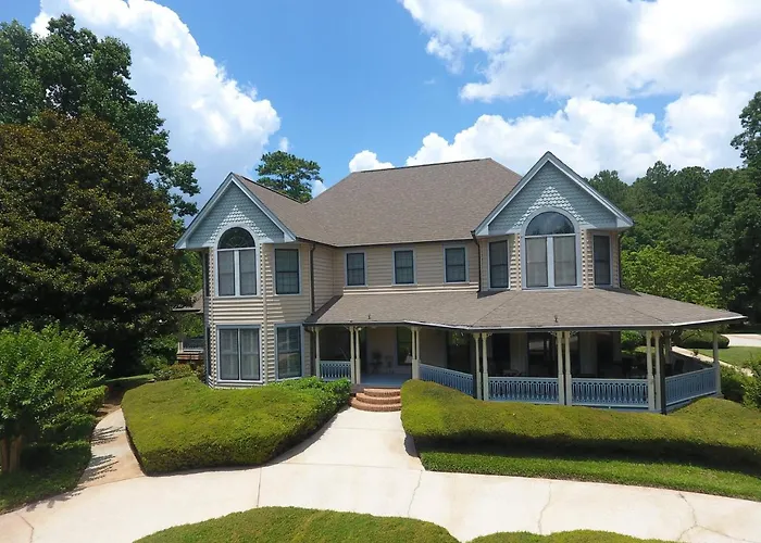 Pleasanton Courtyard Bed And Breakfast Fayetteville