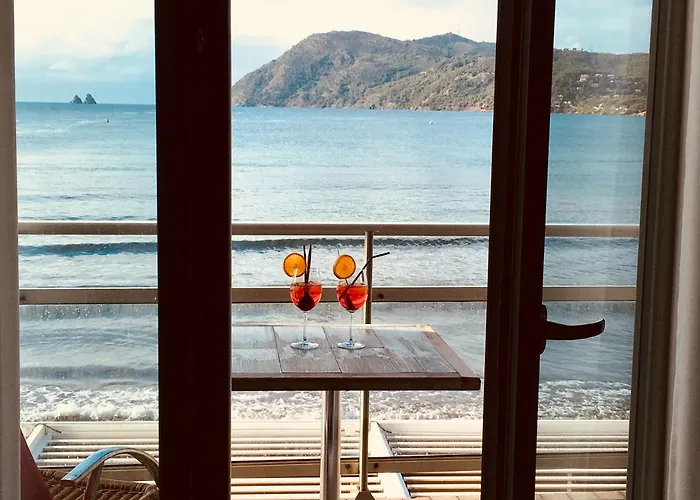 Le Cannier Hotel La Seyne-sur-Mer
