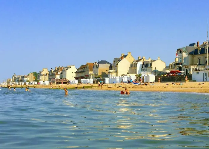 Hotel Papagayo à Saint-Aubin-Sur-Mer 