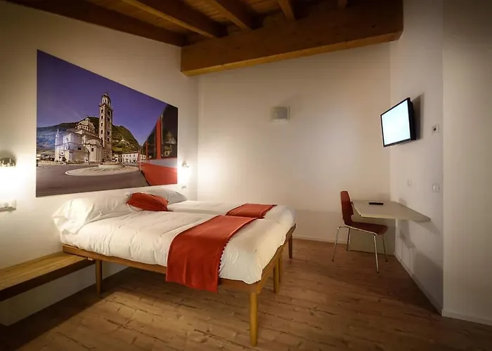 Bed and Breakfast Le stanze del Trenino Rosso Tirano