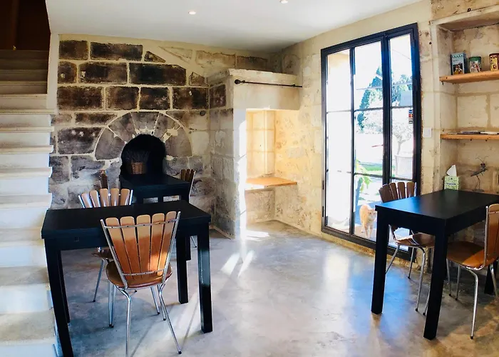 Bed and Breakfast Mas Guiraud, le Coquet à Beaucaire 