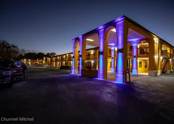 Days Inn By Wyndham Opelika