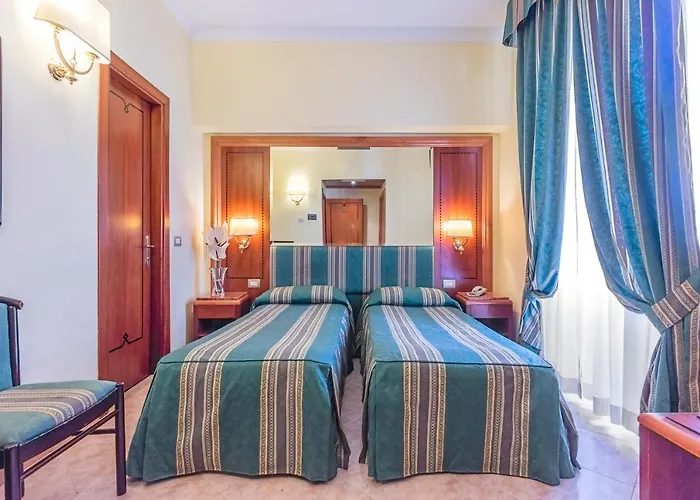 Raeli Hotel Lux Roma