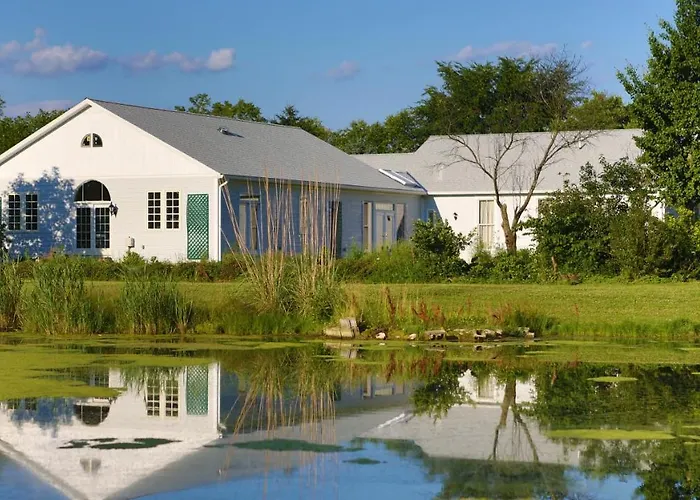 Inntiquity, A Country Inn