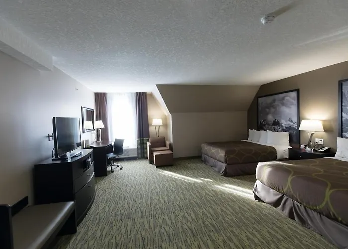 Canmore Hotels