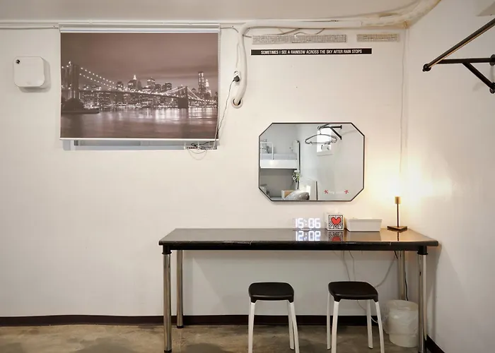 Jun Guesthouse