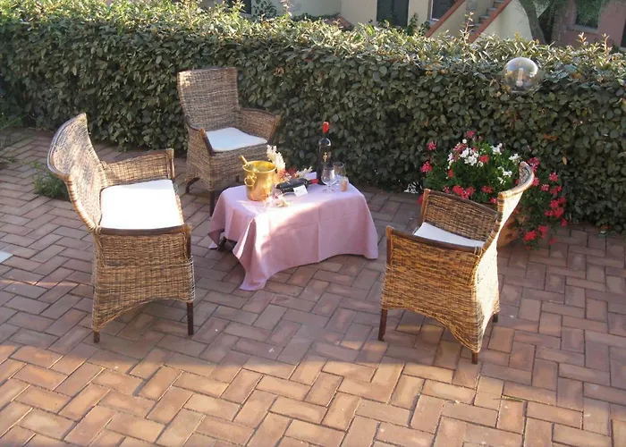 Borgo Marino Badesi Aparthotel