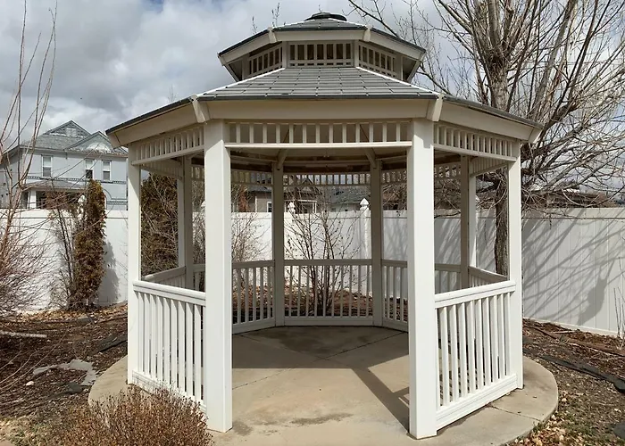 Edgar Olin House (Adults Only)