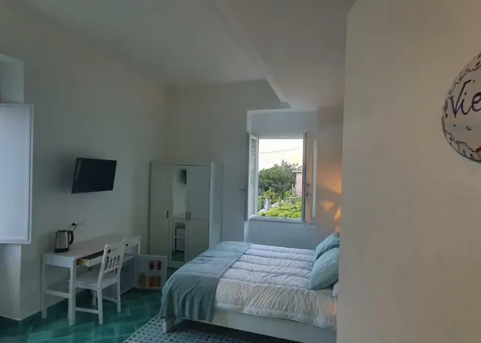 B&B Fish Vietri